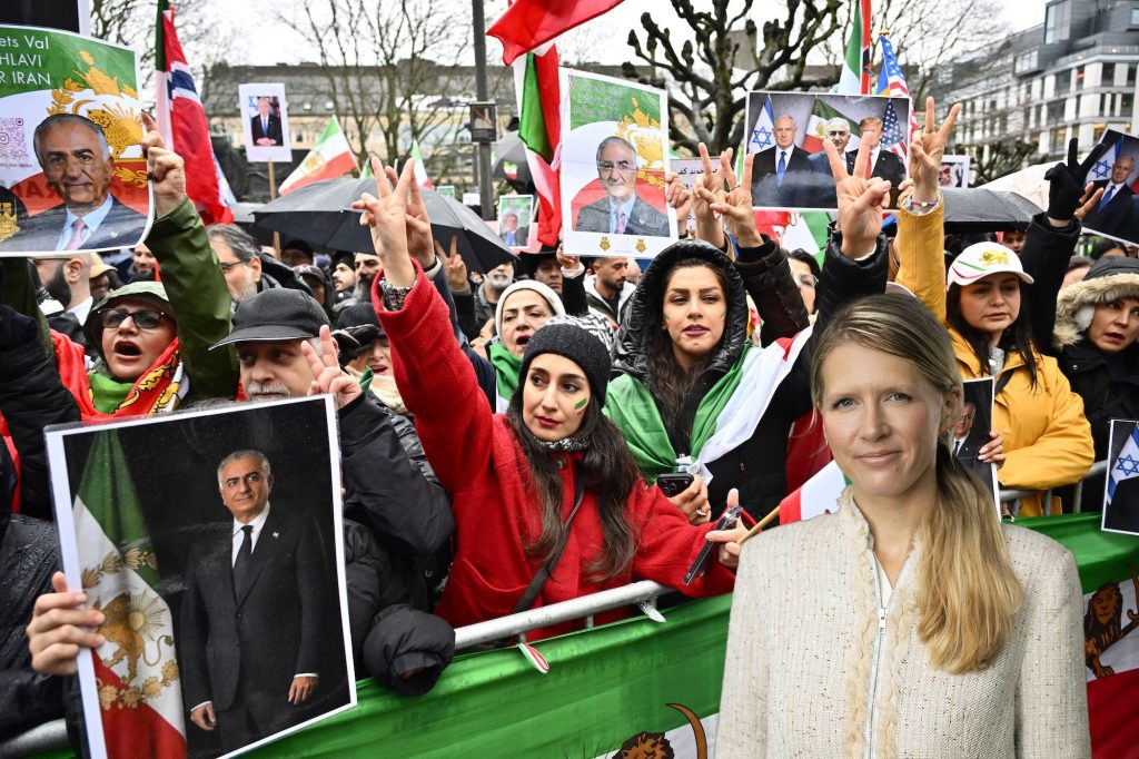 Manifestation mot Irans regim i Stockholm.