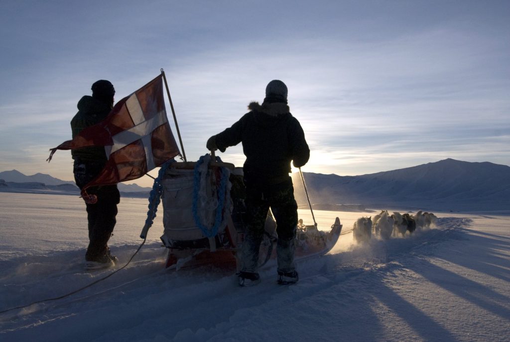 Det danska elitförbandet Siriuspatrullen som patrullerar nordöstra Grönland med hundsläde tillkom som ett resultat av det norska ockupationsförsöket. Foto: Science Photo Library/TT