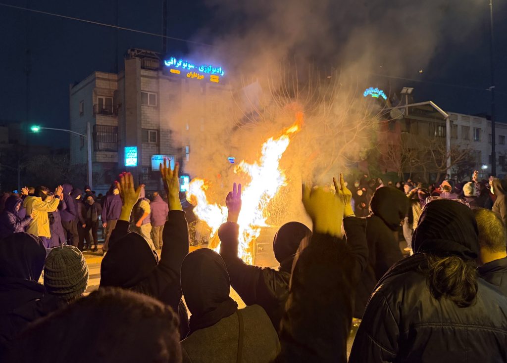 Demonstrationer mot regimen i Iran Foto: AP