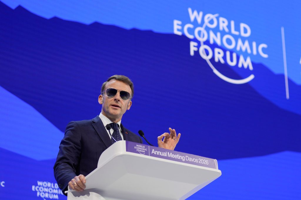 Frankrikes president Emmanuel Macron talar på World Economic Forum i Davos den 20 januari. Foto: AP Photo/Markus Schreiber