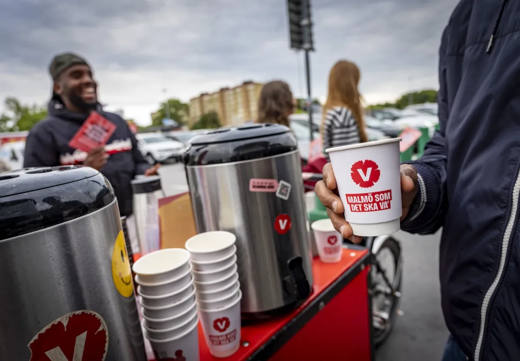 Vänsterpartiet kampanjar i Rosengård
